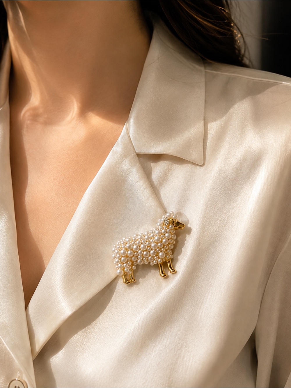 White Pearl accent Sheep Brooch - Gold & Cream/white tones - Picture 13 of 13